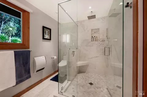 Bath - 17600 Willow Creek Rd, Occidental, CA 95465 photo 6 of 7