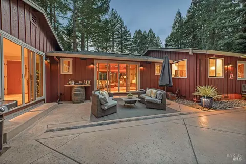 Exterior - 17600 Willow Creek Rd, Occidental, CA 95465 photo 40 of 44