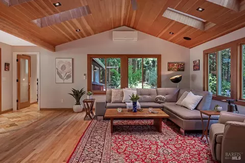 Living - 17600 Willow Creek Rd, Occidental, CA 95465 photo 2 of 5