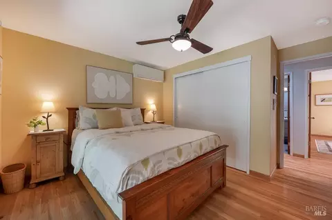 Bedroom - 17600 Willow Creek Rd, Occidental, CA 95465 photo 4 of 11