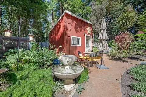 Exterior - 17600 Willow Creek Rd, Occidental, CA 95465 photo 25 of 44