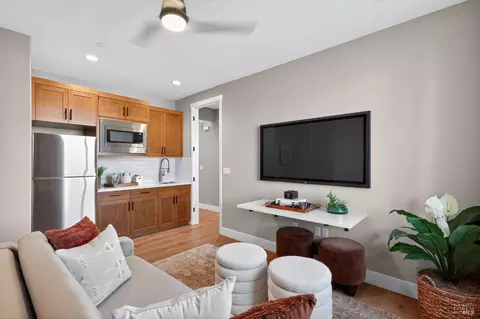 Living - 627 Beyers St, Oakley, CA 94561 photo 2 of 2