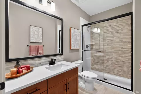 Bath - 627 Beyers St, Oakley, CA 94561 photo 3 of 3
