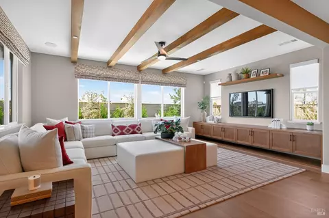Living - 627 Beyers St, Oakley, CA 94561 photo 1 of 2