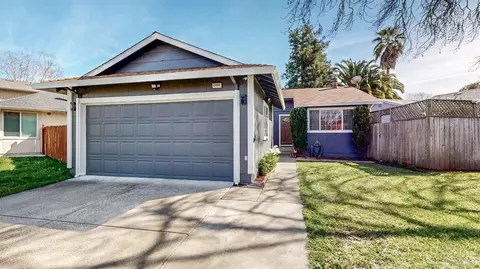 2400 Copperfield Dr, Santa Rosa, CA 95401