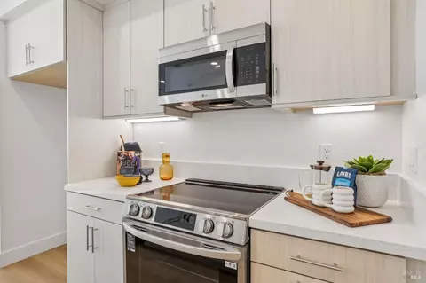 Kitchen - 1761 Capulet Dr, Milpitas, CA 95035 photo 4 of 5