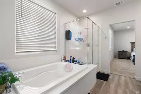 Entry Way - 2874 Shaver St, Fairfield, CA 94533 photo 7 of 7