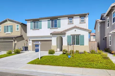 Exterior - 2874 Shaver St, Fairfield, CA 94533 photo 2 of 6