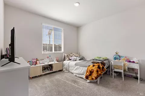 Bedroom - 2874 Shaver St, Fairfield, CA 94533 photo 6 of 8