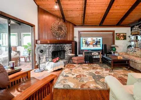 21 Red Rock Way, San Rafael, CA 94903
