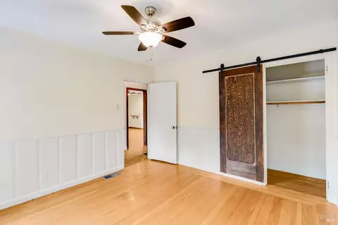 Bedroom - 122 Fleming Ave, Vallejo, CA 94590 photo 4 of 4