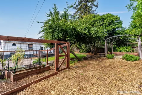 Exterior - 122 Fleming Ave, Vallejo, CA 94590 photo 39 of 45