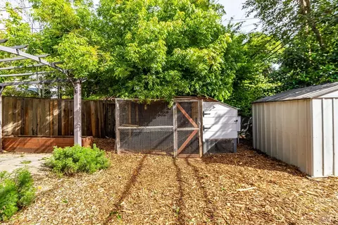 Exterior - 122 Fleming Ave, Vallejo, CA 94590 photo 34 of 45