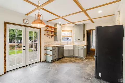 Kitchen - 122 Fleming Ave, Vallejo, CA 94590 photo 2 of 7