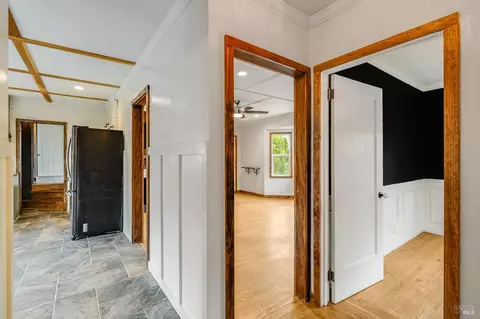 Entry Way - 122 Fleming Ave, Vallejo, CA 94590 photo 5 of 5