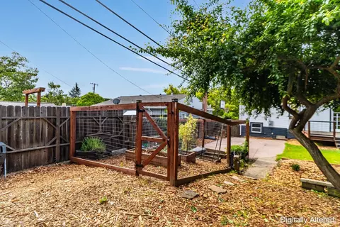Exterior - 122 Fleming Ave, Vallejo, CA 94590 photo 37 of 45