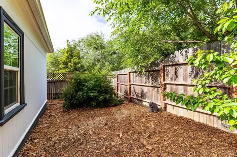 Exterior - 122 Fleming Ave, Vallejo, CA 94590 photo 42 of 45
