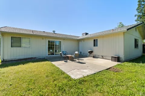 Exterior - 244 Woodhill Dr, Redding, CA 96003 photo 6 of 13