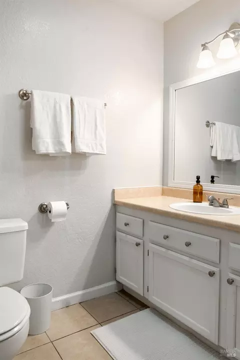 Bath - 244 Woodhill Dr, Redding, CA 96003 photo 7 of 7