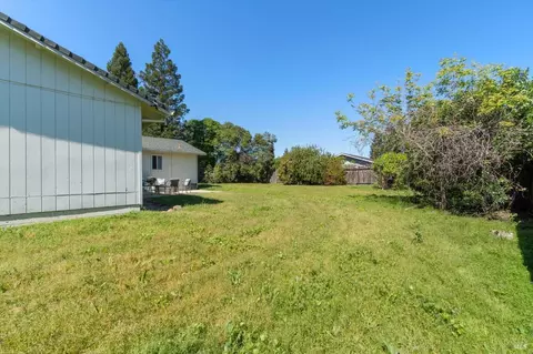Exterior - 244 Woodhill Dr, Redding, CA 96003 photo 9 of 13