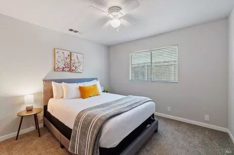 Bedroom - 244 Woodhill Dr, Redding, CA 96003 photo 5 of 13