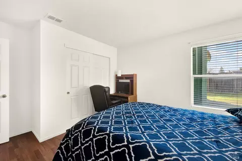 Bedroom - 675 Brians Way, Dixon, CA 95620 photo 5 of 7