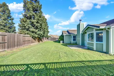 Exterior - 675 Brians Way, Dixon, CA 95620 photo 6 of 12
