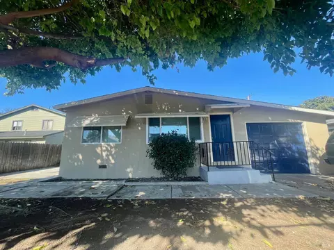 Exterior - 1930 L Ellenburg St, Vallejo, CA 94590 photo 5 of 6