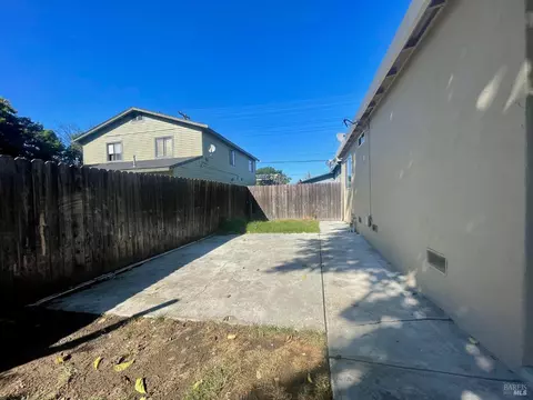 Exterior - 1930 L Ellenburg St, Vallejo, CA 94590 photo 3 of 6