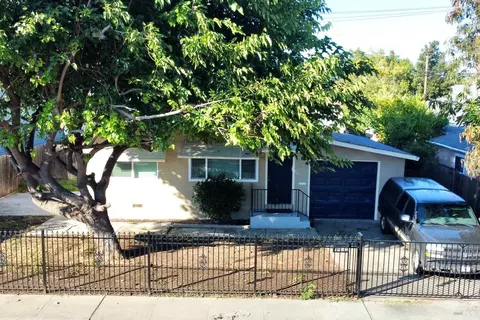 Exterior - 1930 L Ellenburg St, Vallejo, CA 94590 photo 6 of 6