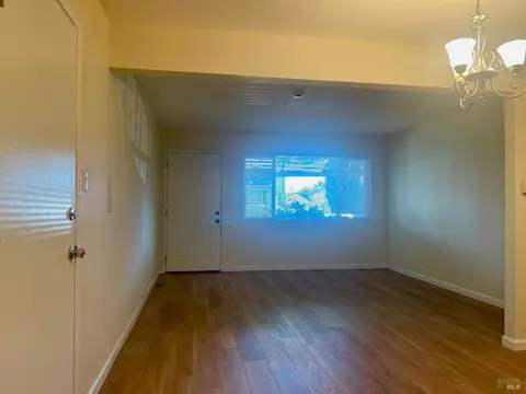 Living - 1930 L Ellenburg St, Vallejo, CA 94590 photo 4 of 5