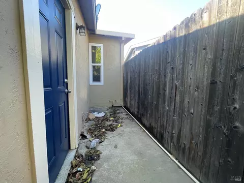 Exterior - 1930 L Ellenburg St, Vallejo, CA 94590 photo 4 of 6