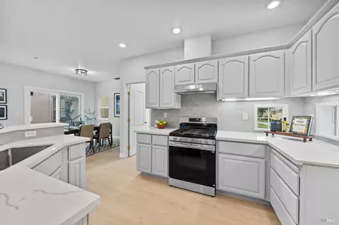 Kitchen - 2042 Rummel Ct, Vacaville, CA 95688 photo 5 of 5