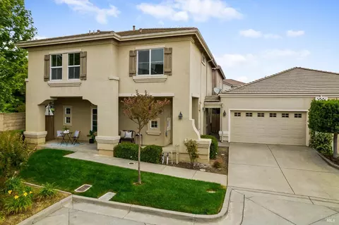 Exterior - 2042 Rummel Ct, Vacaville, CA 95688 photo 6 of 7