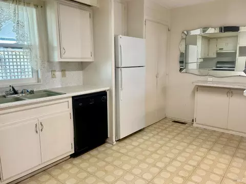 15 Camelia Dr, Napa, CA 94558 photo 8