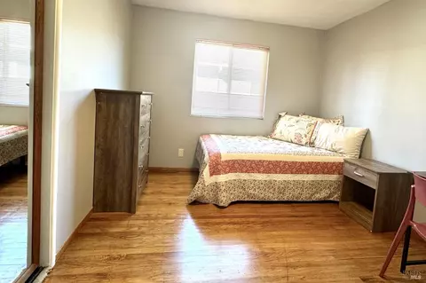 Bedroom - 3739 Parrett Ave, Napa, CA 94558 photo 2 of 4