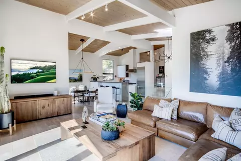 70 Essex St, San Anselmo, CA 94960