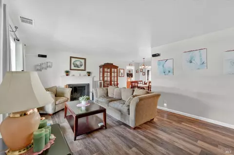 Living - 127 Jackson Way, Vallejo, CA 94591 photo 1 of 3