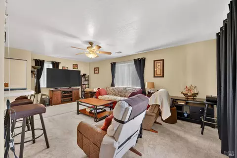 Living - 127 Jackson Way, Vallejo, CA 94591 photo 2 of 3