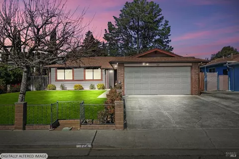 Exterior - 724 E Atlantic Ave, Fairfield, CA 94533 photo 14 of 14