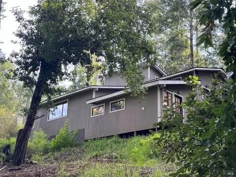 Exterior - 4000 Ridgewood Rd, Willits, CA 95490 photo 6 of 8