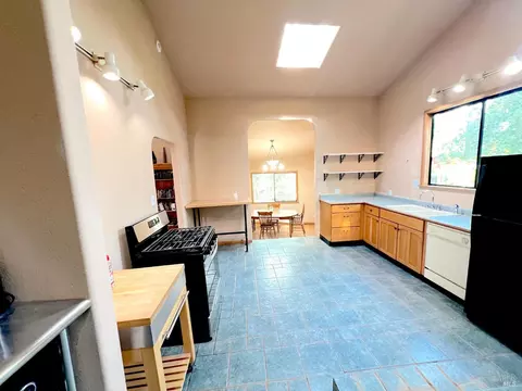Kitchen - 4000 Ridgewood Rd, Willits, CA 95490 photo 2 of 9