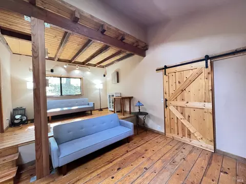 Living - 4000 Ridgewood Rd, Willits, CA 95490 photo 2 of 3