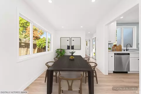 Dining - 208 Del Mar Ave, Vallejo, CA 94589 photo 1 of 1