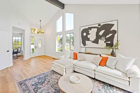 5001 Lakeview Cir, Fairfield, CA 94534