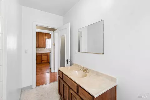 Bath - 1434 Beach St, Vallejo, CA 94590 photo 2 of 3