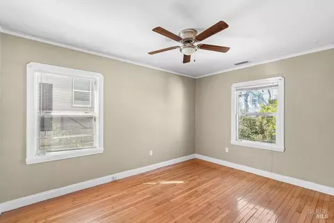 Bedroom - 1434 Beach St, Vallejo, CA 94590 photo 1 of 2