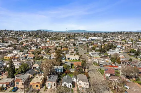 View/Area - 1434 Beach St, Vallejo, CA 94590 photo 2 of 5