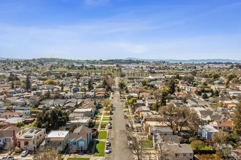 View/Area - 1434 Beach St, Vallejo, CA 94590 photo 3 of 5