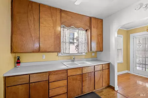 Kitchen - 1434 Beach St, Vallejo, CA 94590 photo 2 of 2